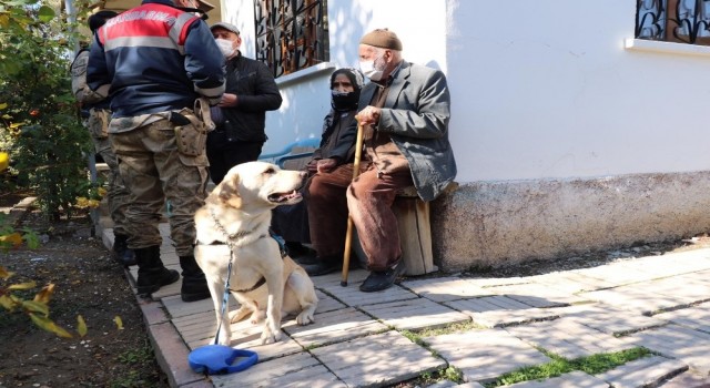 Elazığda 83 yaşındaki kayıp kadını iz takip köpeği Dost buldu