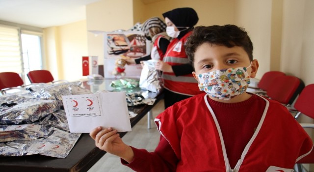 Elazığlı depremzede çocuklardan İzmirli akranlarına mektup