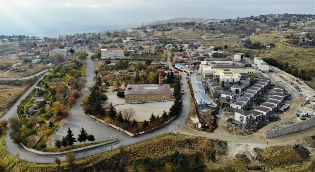 Sessizliğe bürünen medeniyetler beşiği Harputta sonbahar güzelliği