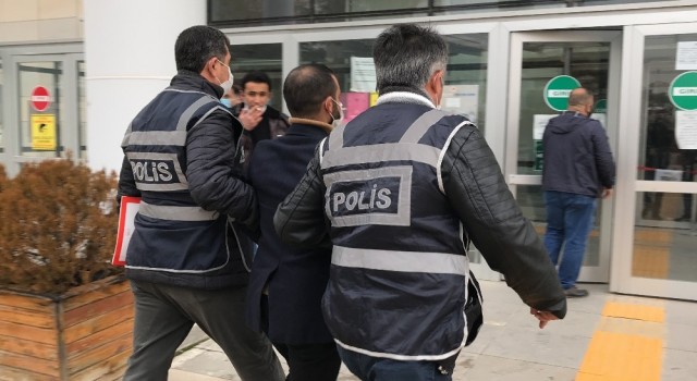 Sosyal medyadan tartıştığı kadını silahla yaralayan şüpheli adliyeye sevk edildi