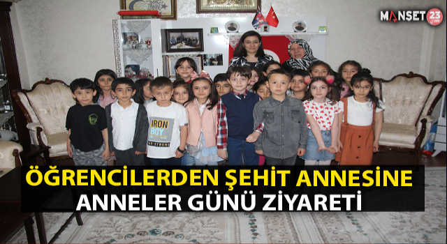 Elazığ’da Öğrencilerden Şehit Annesini Duygulandıran Ziyaret