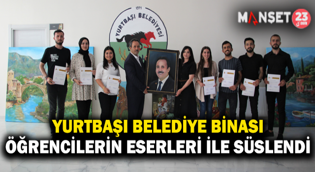 Belediye Binası Öğrencilerin Eserleriyle Renklendi