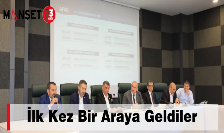 İlk Kez Bir Araya Geldiler