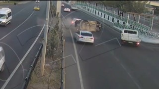 Elazığ ve Bingölde trafik kazaları kameraya yansıdı