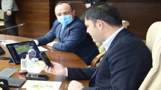 Bakan Kurum, öğretmeni ile görüntülü görüştü
