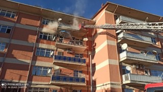 Elazığda yangın, 6 kişi dumandan etkilendi