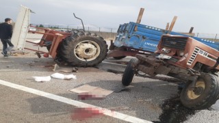 Minibüs ile çarpışan traktör ikiye bölündü: 2 yaralı