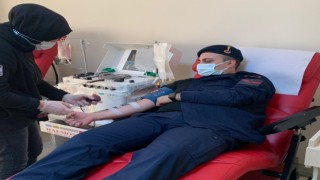 Koronavirüsü yenen Jandarma personelleri bağışçı oldu